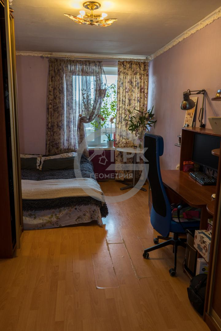 Продам квартиру в Москве по адресу Библиотечная улица, 6, площадь 112 квм Недвижимость Москва (Россия) Продается большая уютная 4х комнатная квартира 112 м2 , легко перестраивается в квартиру с большой кухней -столовой почти 20м2