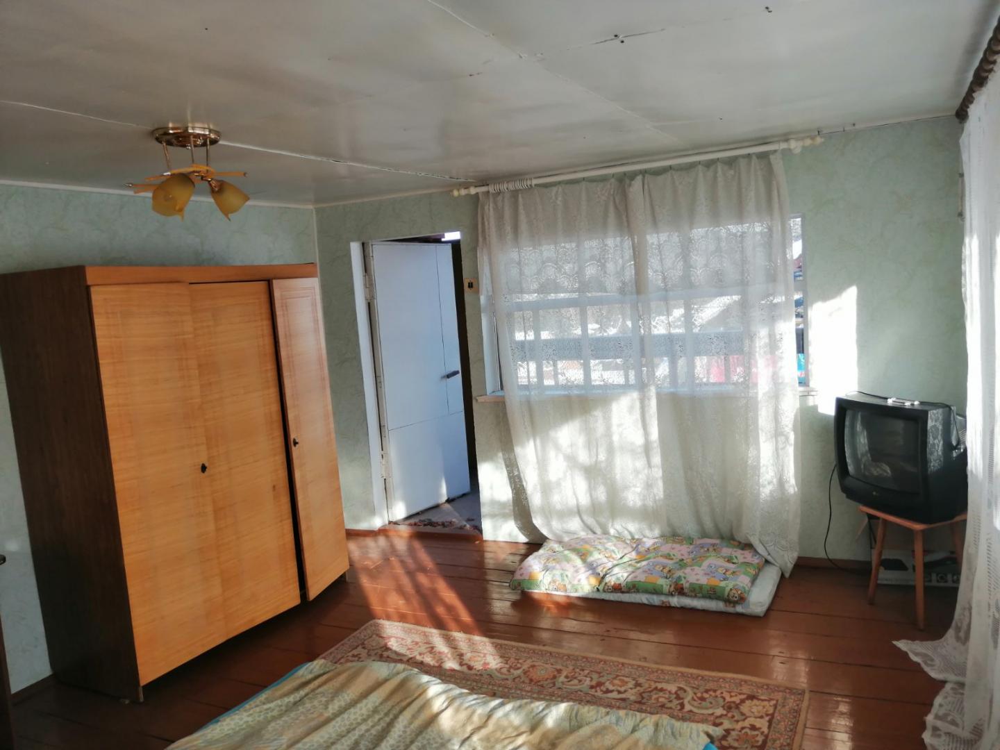 Продам дачу в Голубая тайга, площадь 60 квм Недвижимость Иркутская  область (Россия)  На первом этаже расположена кухня, комната