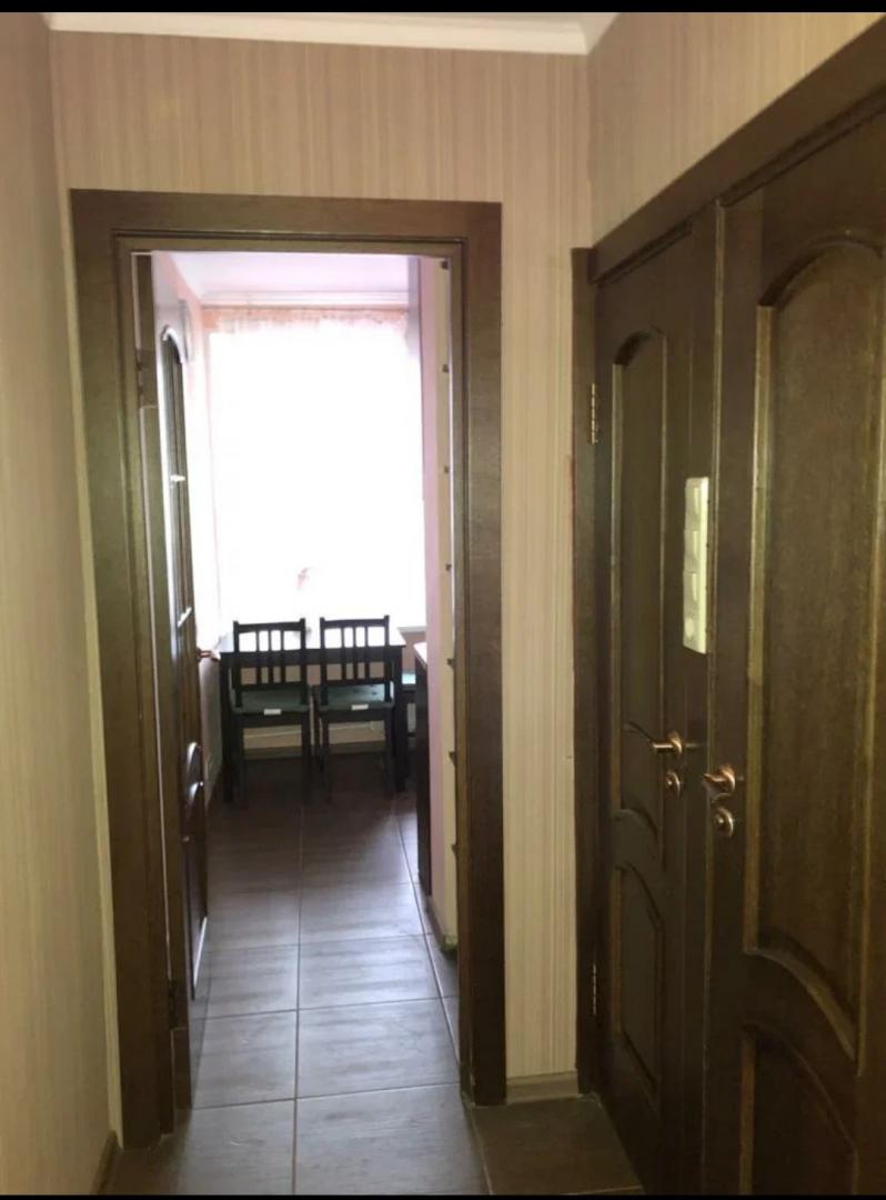 Продам квартиру в Москве по адресу улица Короленко, 10, площадь 53 квм Недвижимость Москва (Россия)  Два взрослых собственника,более 5 лет в собственности, полная стоимость в договоре