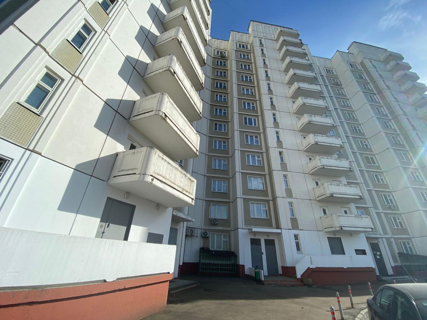 Продам недвижимость в Москве по адресу улица Адмирала Лазарева, 11, площадь 177 квм Недвижимость Москва (Россия)  в месяц