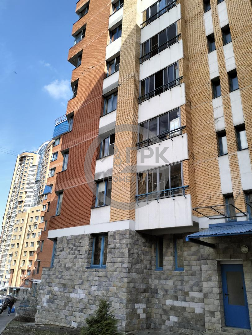 Продам квартиру в Москве по адресу улица Архитектора Власова, 10, площадь 723 квм Недвижимость Москва (Россия)  2 собственника