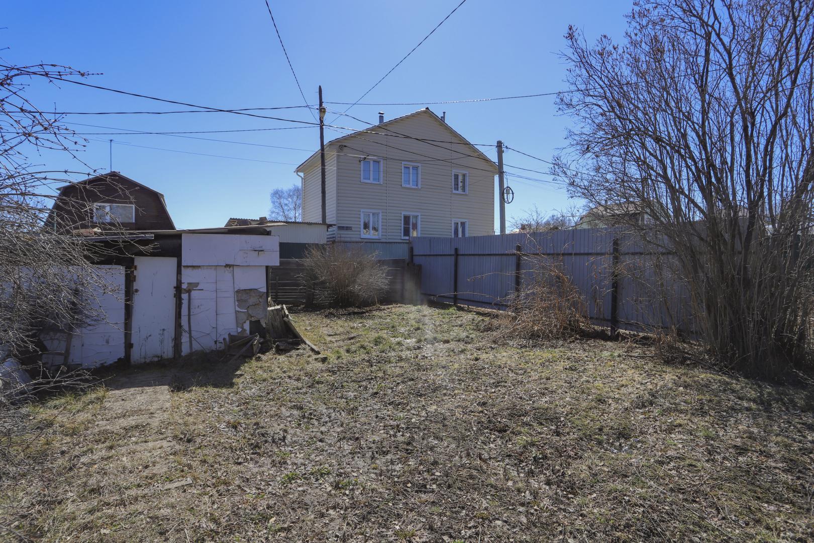 Продам дом в Березка-1 по адресу 139, площадь 248 квм Недвижимость Иркутская  область (Россия)  Многие соседи проживают на постоянной основе