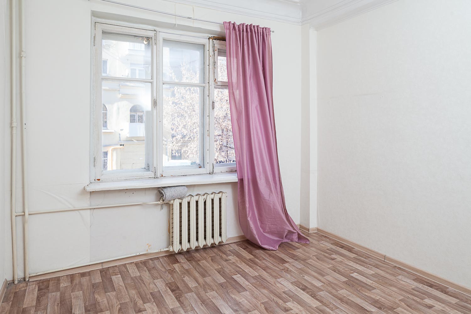 Продам квартиру в Москве по адресу Капельский переулок, 13, площадь 80 квм Недвижимость Москва (Россия)  Во дворе несколько детских площадок