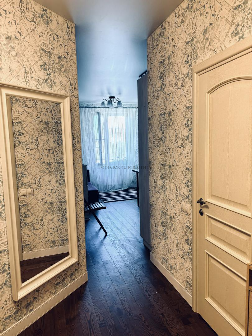 Продам квартиру в Химках по адресу улица Опанасенко, 5к3, площадь 42 квм Недвижимость Московская  область (Россия)  Имеется подземный паркинг со спуском от квартиры на лифте