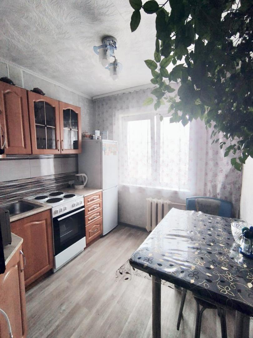 Продам квартиру в Шелехове по адресу 19, площадь 595 квм Недвижимость Иркутская  область (Россия) , общ